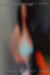 describe myself women in Roanoke for swingers ad