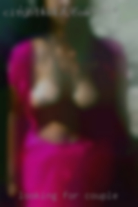 looking for couple for club CA threesome in NYC
