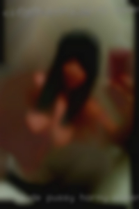 nude pussy horny women in marketplace