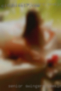 senior swingers seeking pretty single male