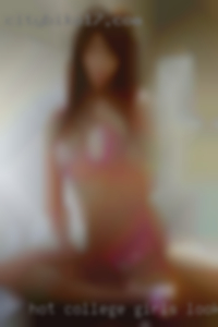hot college girls looking housewife